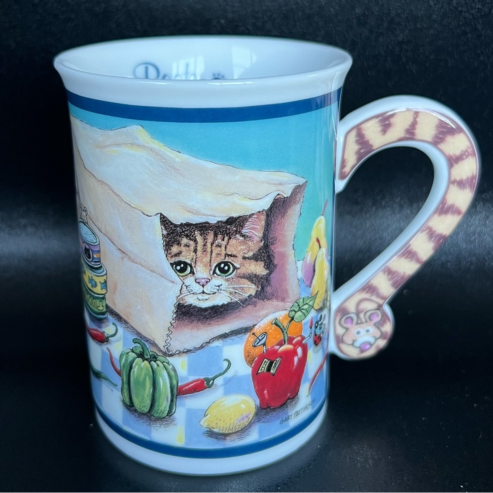 Danbury Mint Gary Patterson Peek A Boo Cat Mug